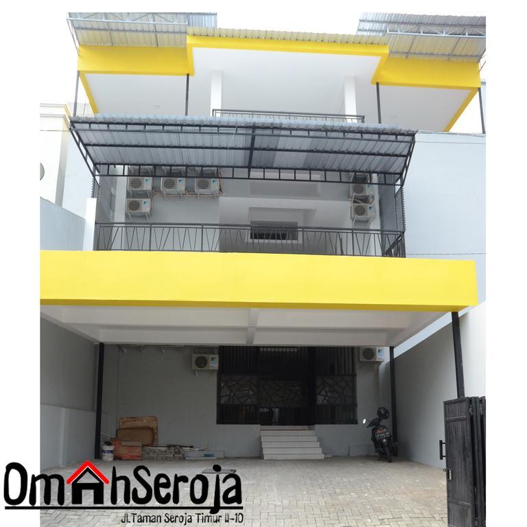 Omah Seroja Hotel Semarang Exterior foto